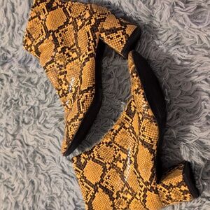 Mango Golden Yellow and black Ankle Boots size 38